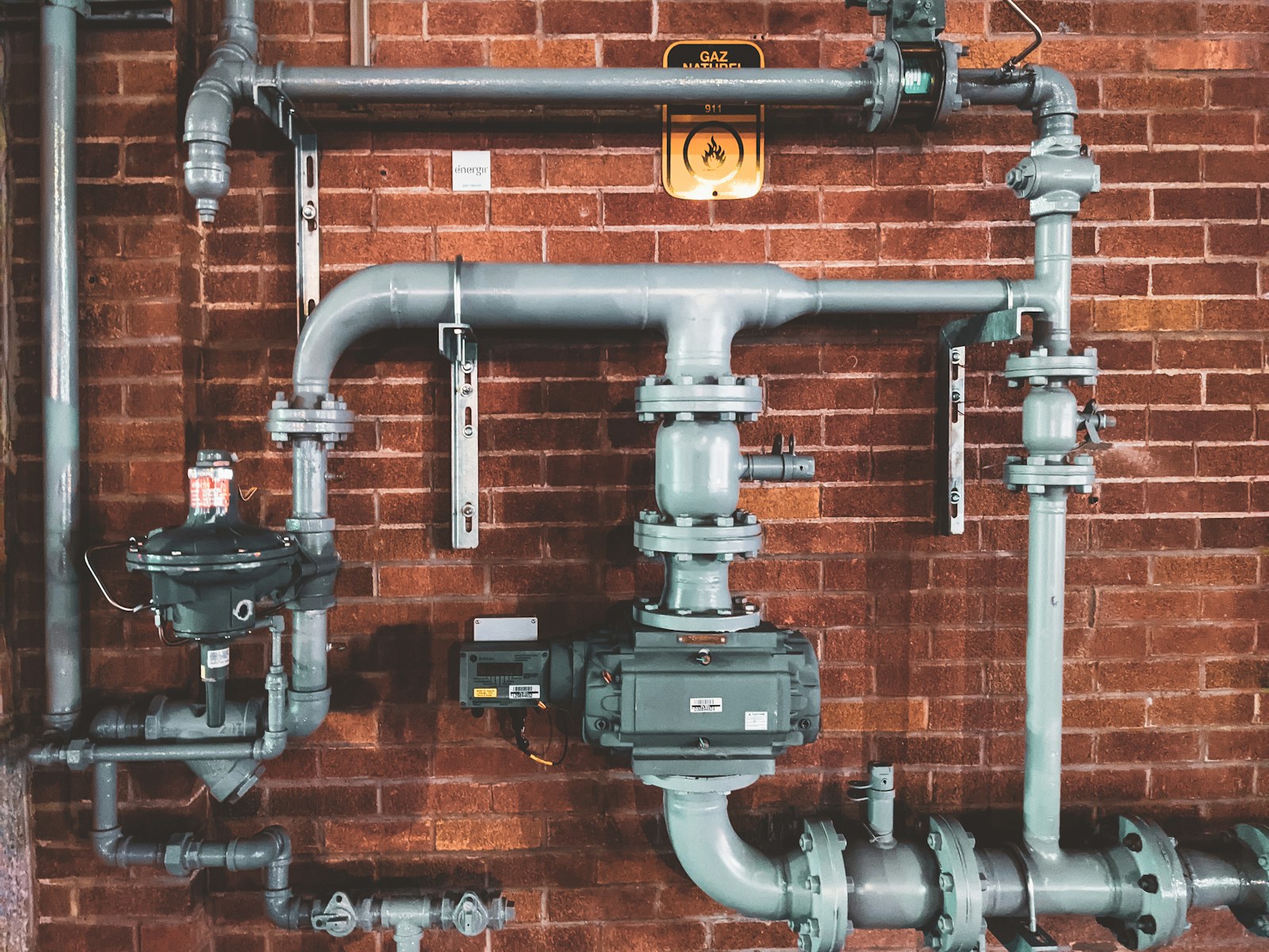 Modern property building services — plumbing, heating and air-conditioning